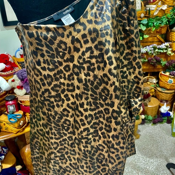 Codigo Dress - Picture 2 of 7